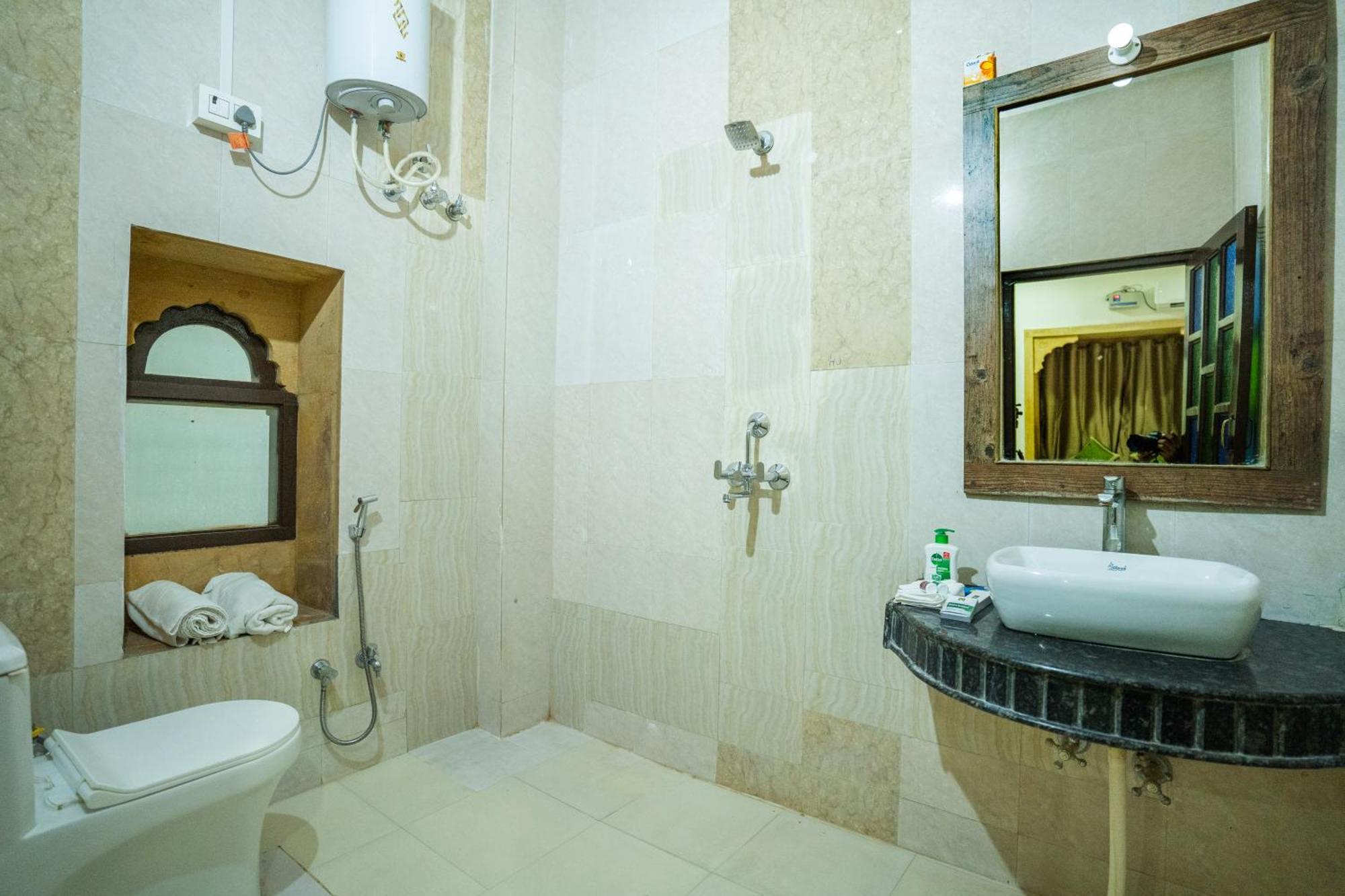 Hotel Marina Mahal With Swimming Pool Jaisalmer Exterior photo
